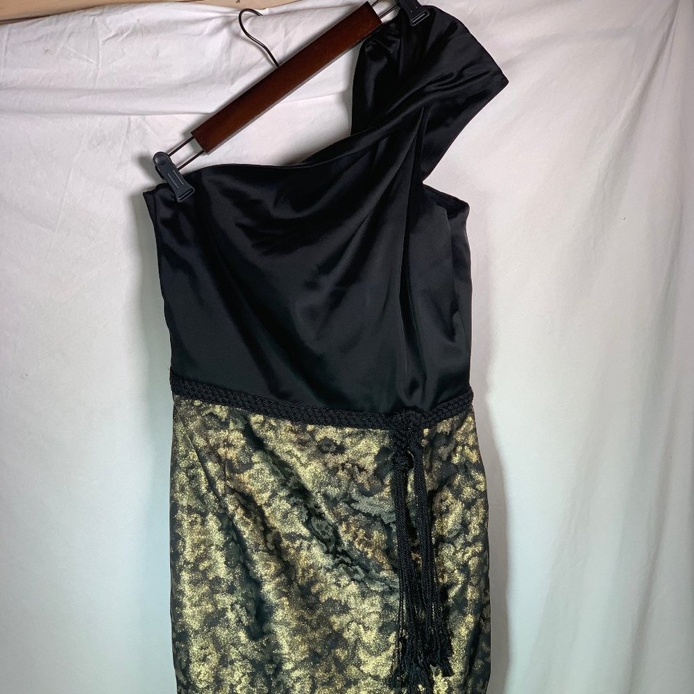 elegant attire skirt